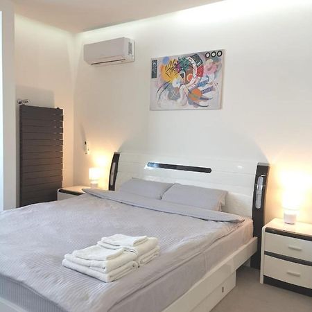 Stylish Riverside Apartments In Riviera Complex Mykolajiv Buitenkant foto
